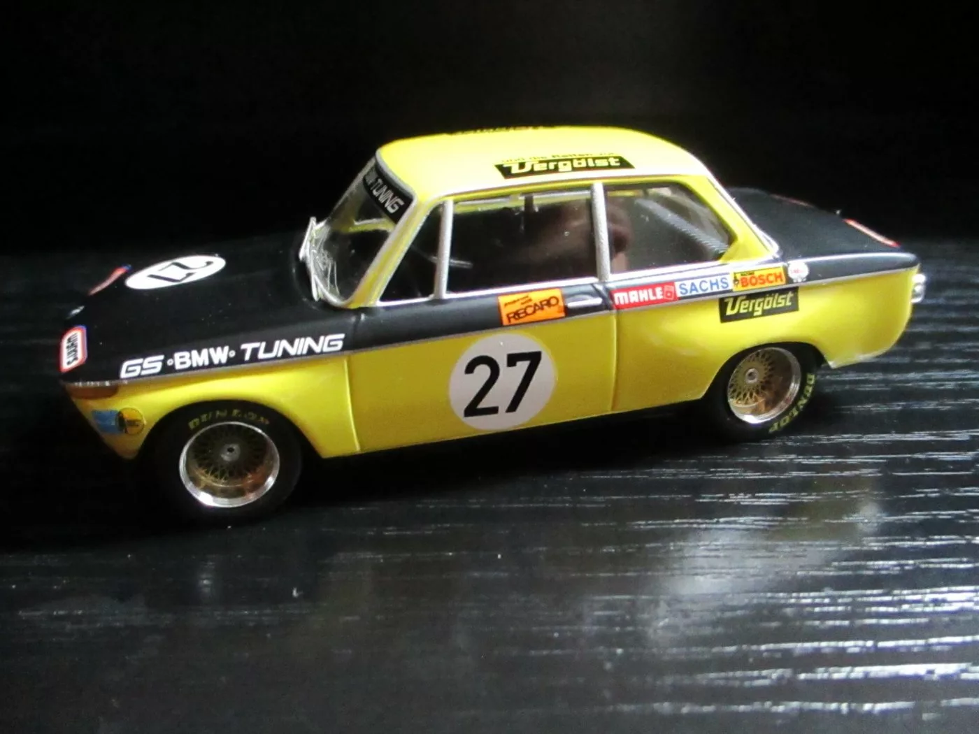Minia chronique n°1 – BMW 2002 GS Tuning – Trofeu