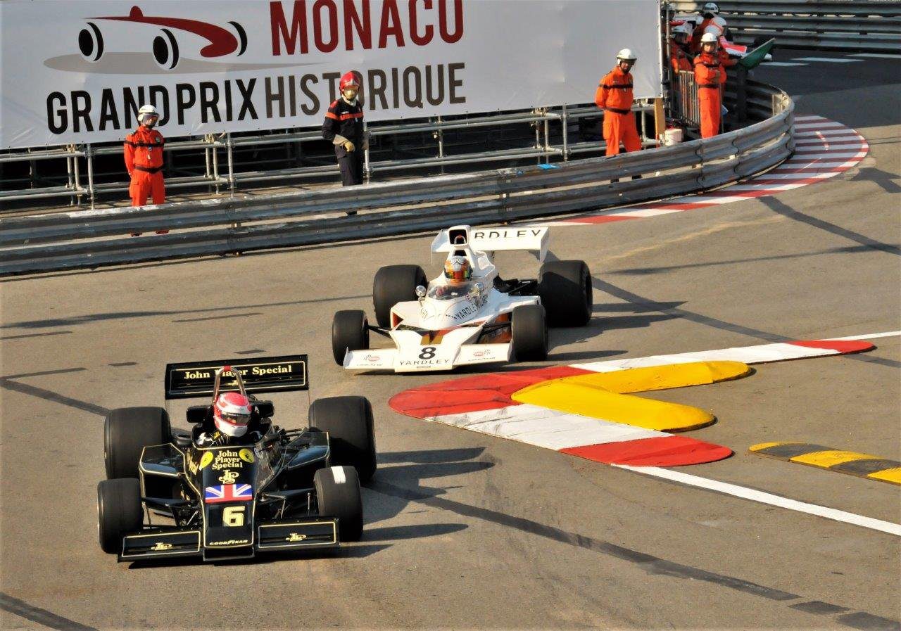 Lotus 77
